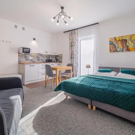 Wczasowa - Z Widokiem Na Gory, Parkingiem, Narciarnia * Kudowa-Zdrój