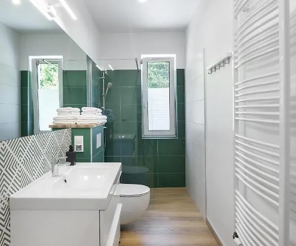 Wczasowa - Z Widokiem Na Gory, Parkingiem, Narciarnia * Kudowa Zdroj