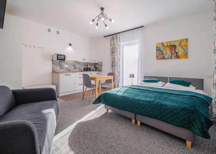 Wczasowa - Z Widokiem Na Gory, Parkingiem, Narciarnia * Kudowa Zdroj